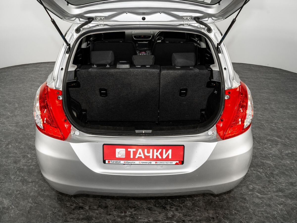 Suzuki Swift 2016 - фото автомобиля