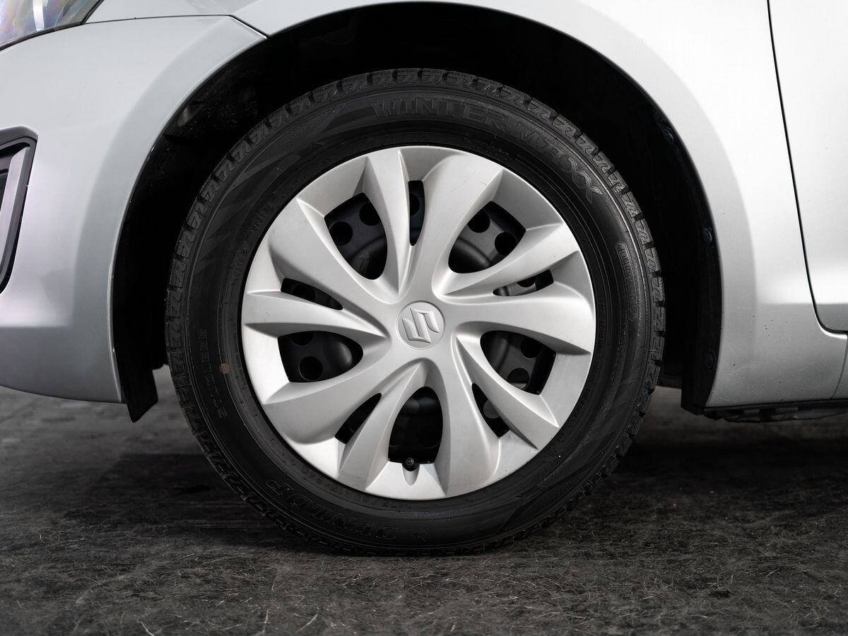 Suzuki Swift 2016 - фото автомобиля