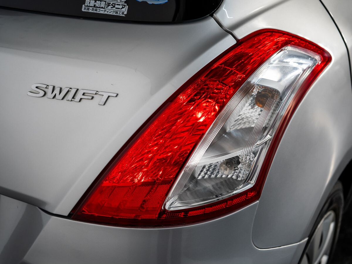 Suzuki Swift 2016 - фото автомобиля