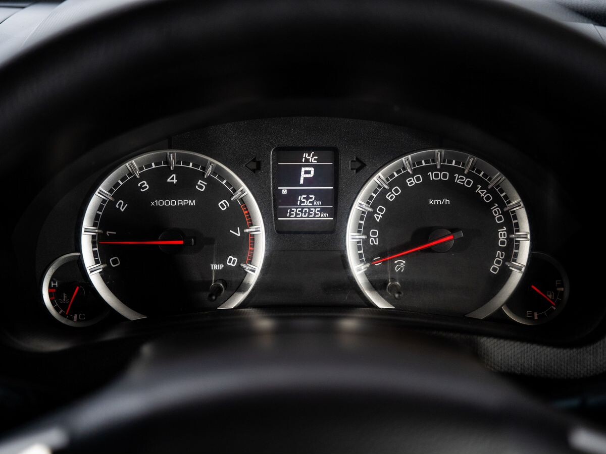 Suzuki Swift 2016 - фото автомобиля