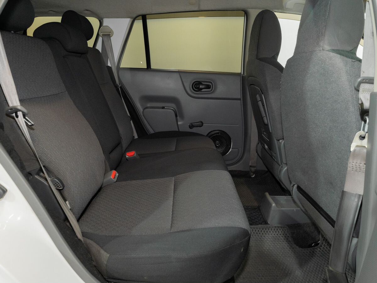 Nissan AD 2014 - фото автомобиля