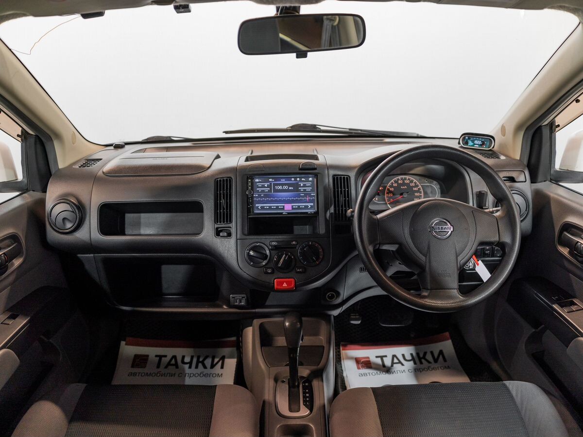 Nissan AD 2014 - фото автомобиля