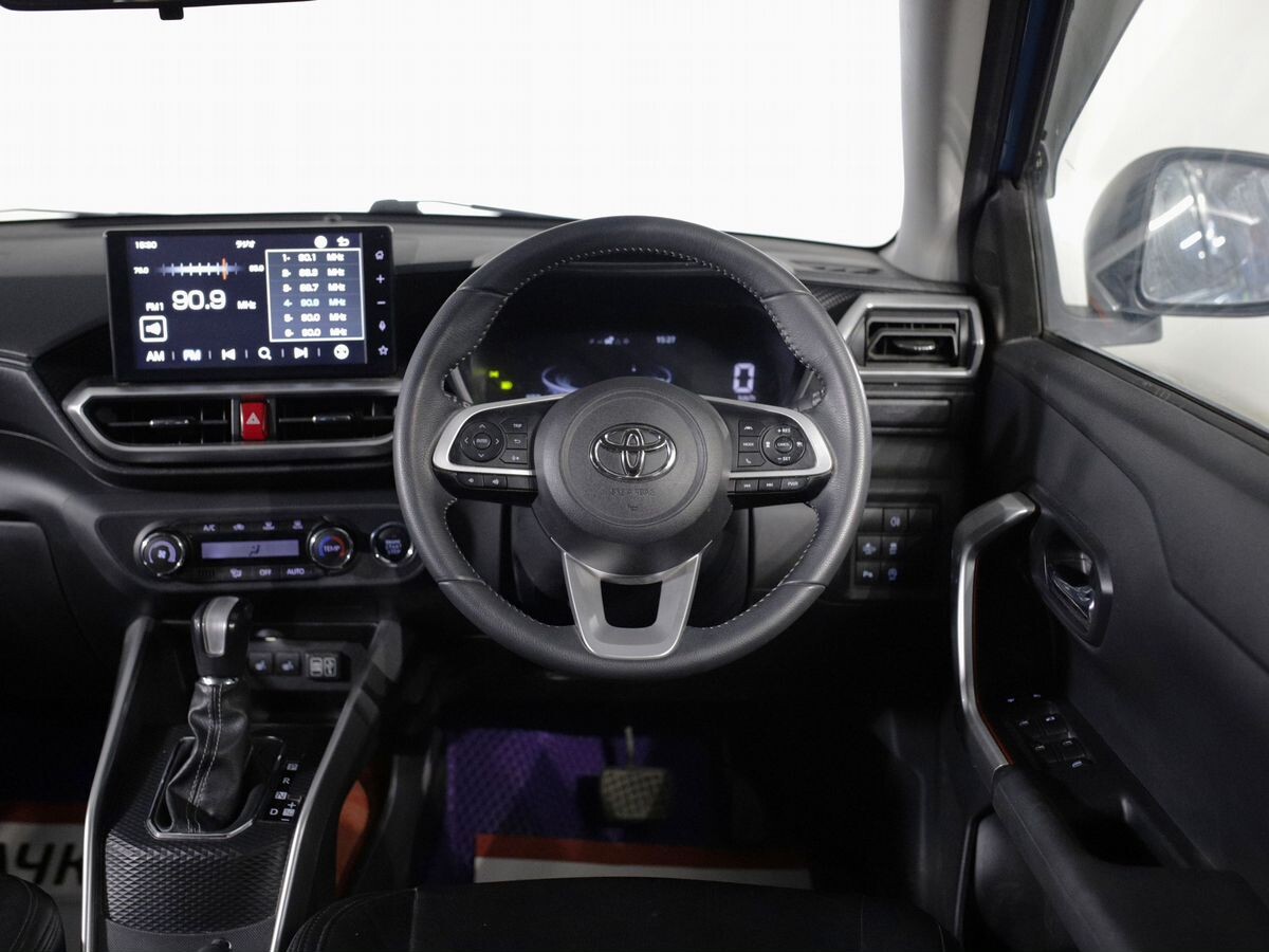 Toyota Raize 2020 - фото автомобиля