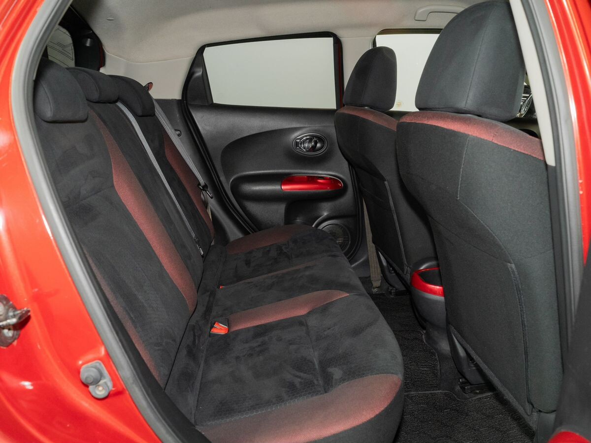 Nissan Juke 2011 - фото автомобиля