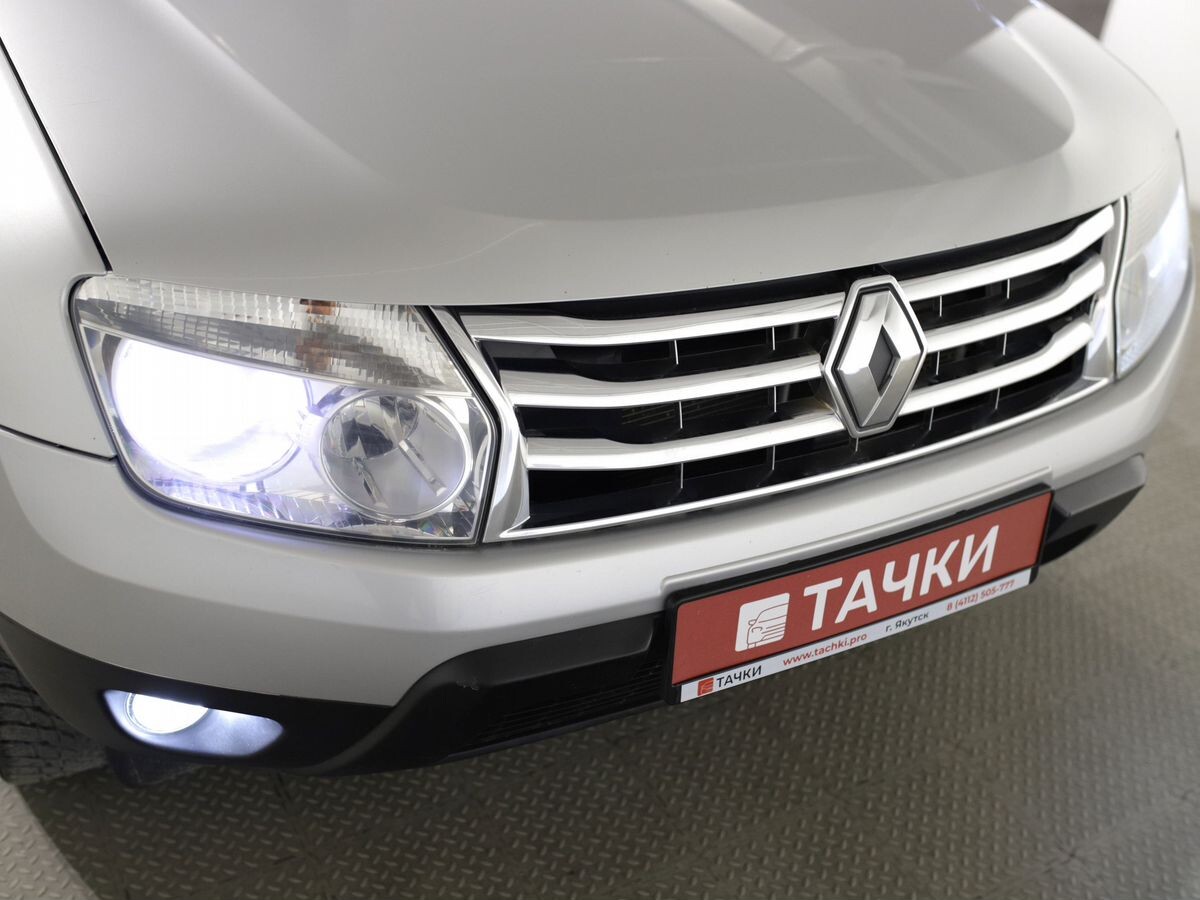 Renault Duster 2012 - фото автомобиля