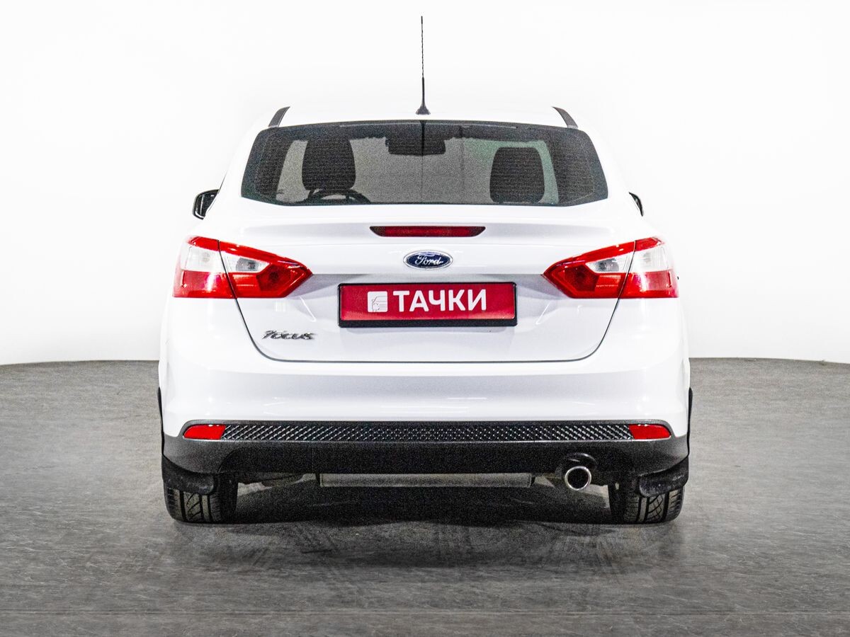 Ford Focus 2011 - фото автомобиля