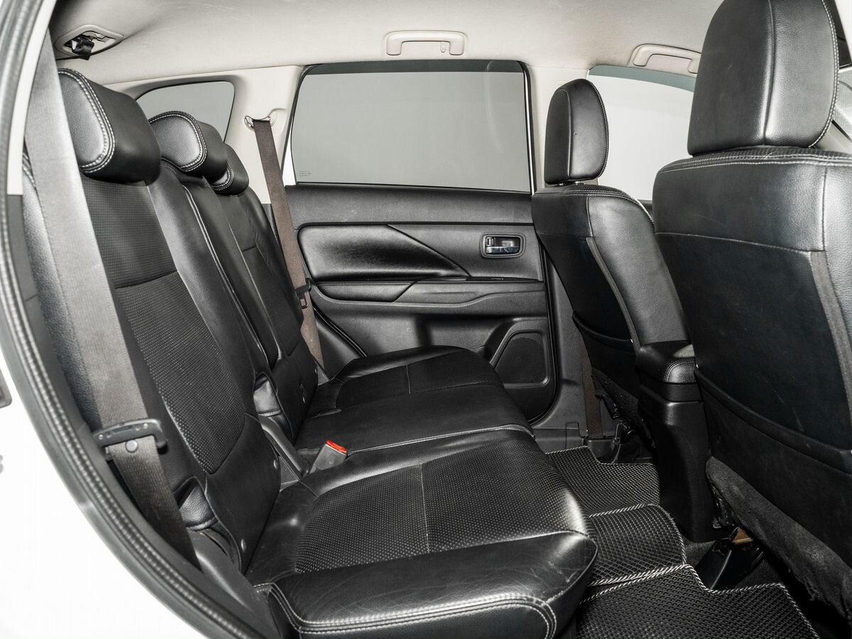 Mitsubishi Outlander 2013 - фото автомобиля