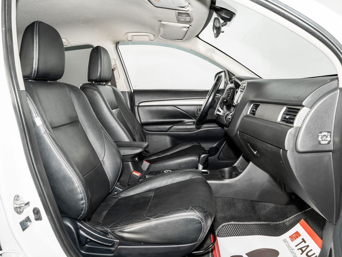 Mitsubishi Outlander 2013 - фото автомобиля