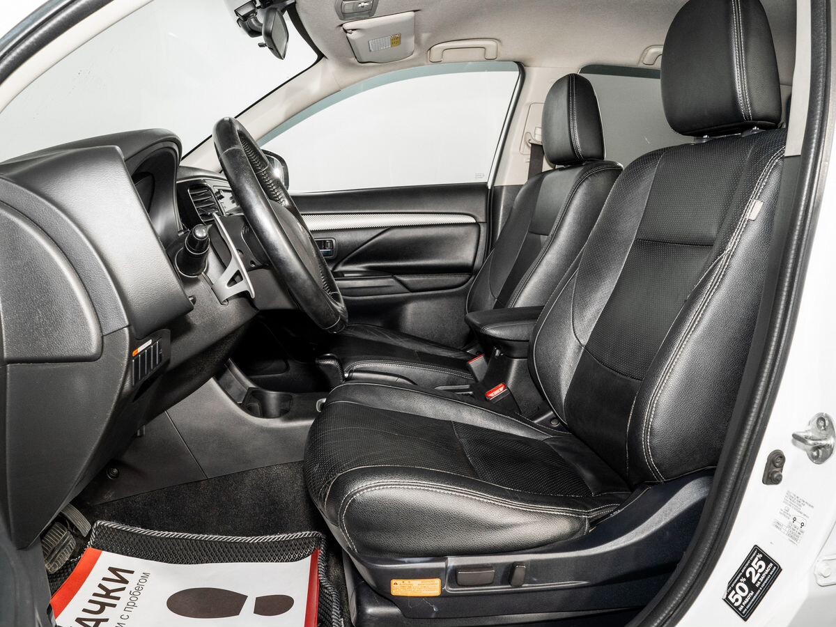 Mitsubishi Outlander 2013 - фото автомобиля