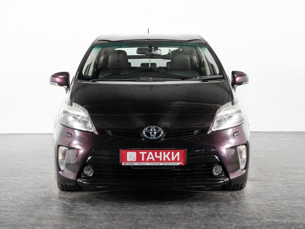 Toyota Prius 2012 - фото автомобиля