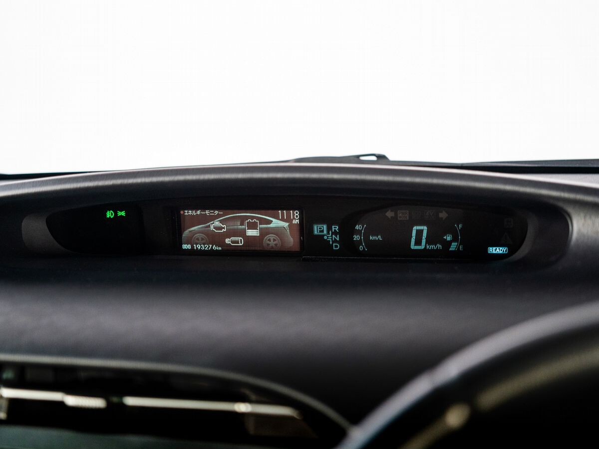 Toyota Prius 2012 - фото автомобиля