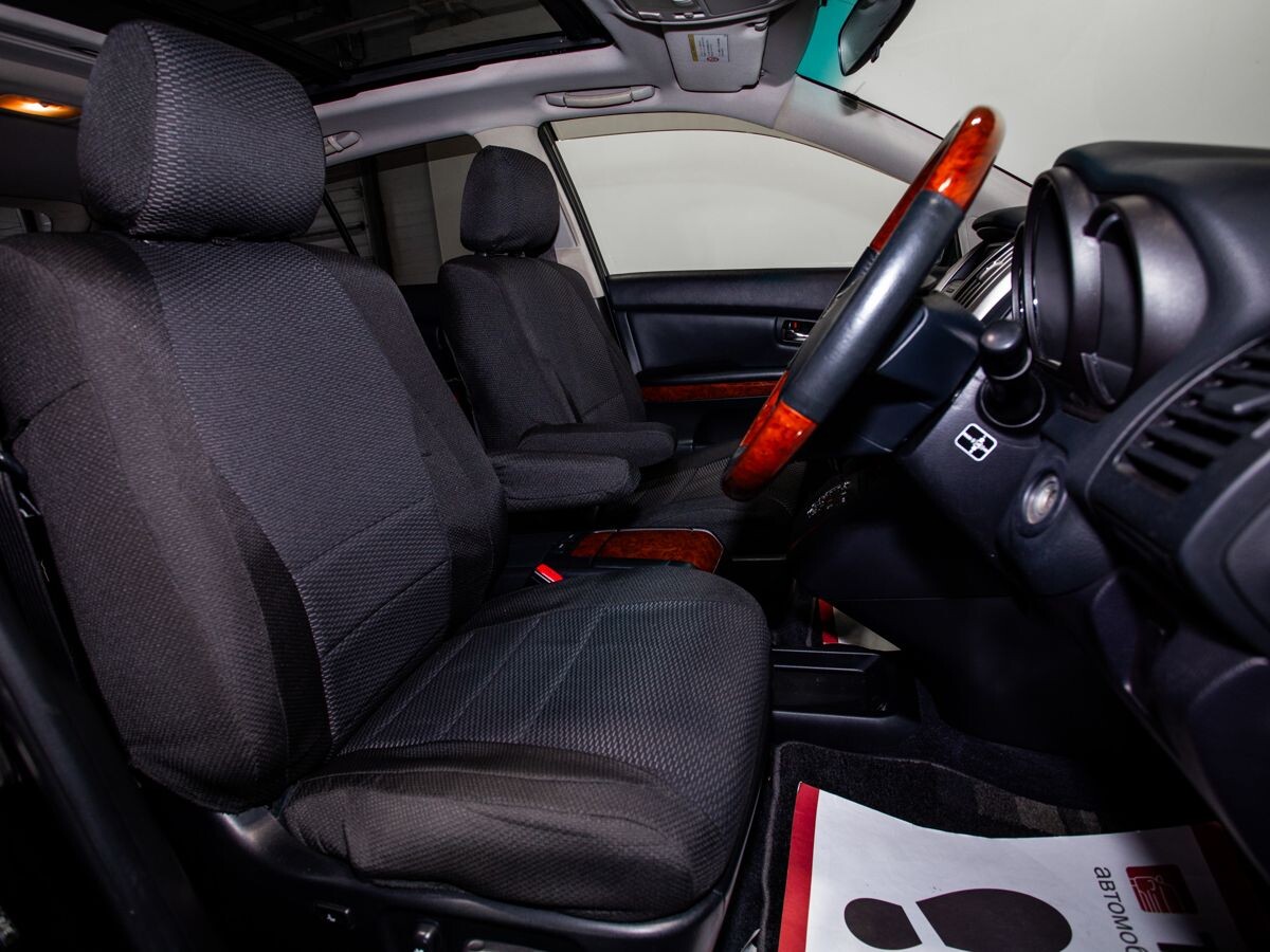 Toyota Harrier 2012 - фото автомобиля