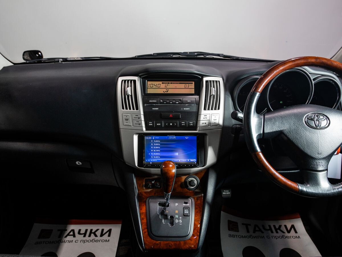 Toyota Harrier 2012 - фото автомобиля