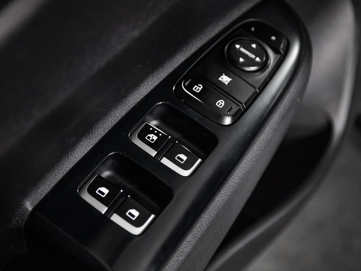 Kia Rio 2021 - фото автомобиля