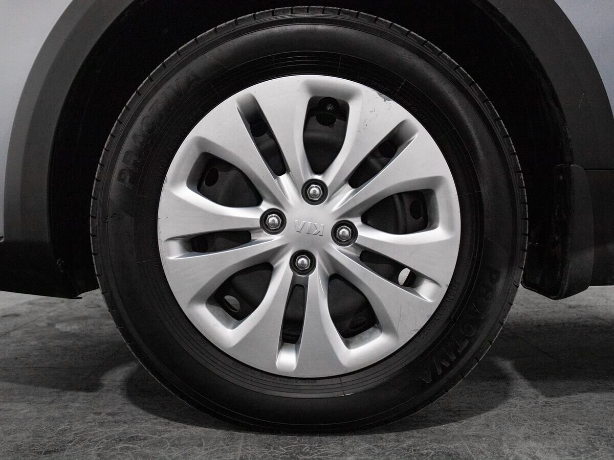 Kia Rio 2021 - фото автомобиля