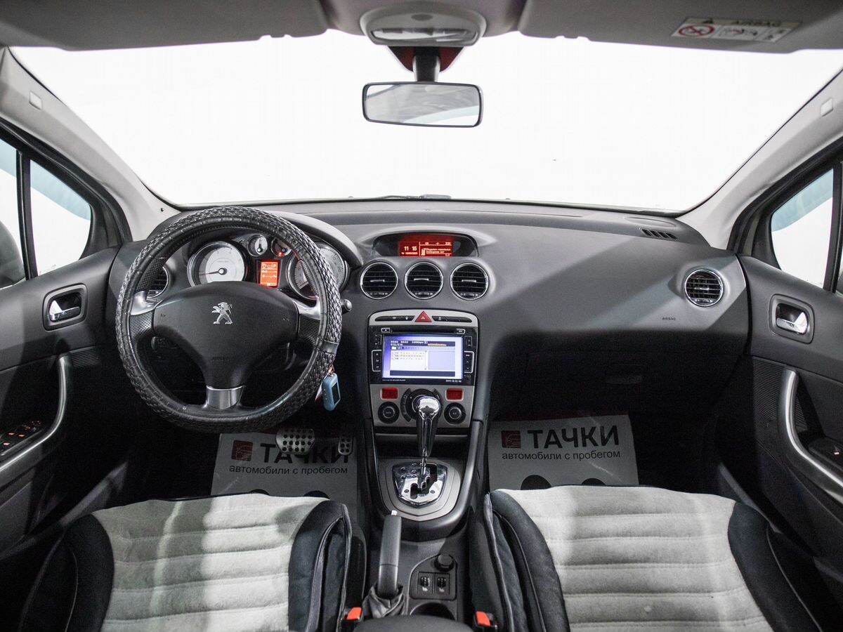 Peugeot 408 2015 - фото автомобиля