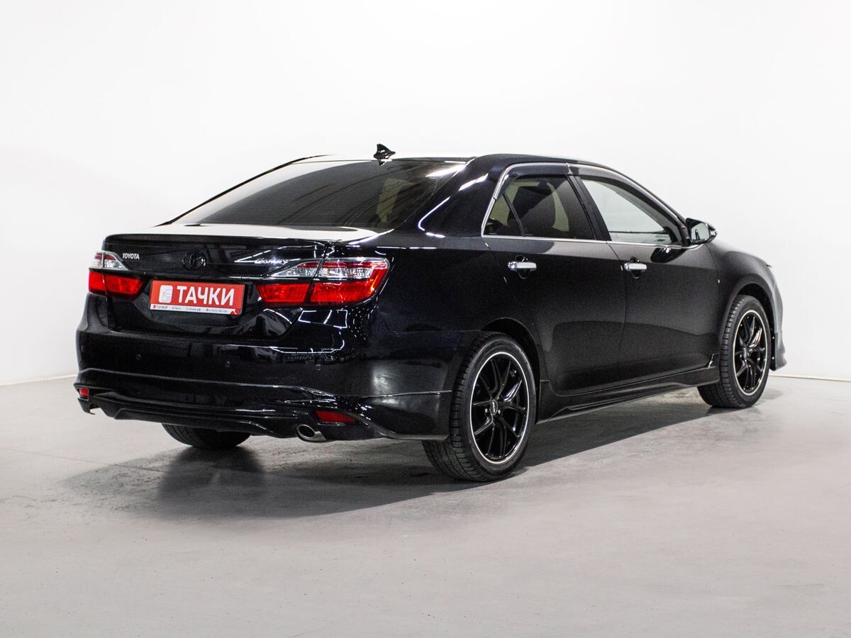 Toyota Camry 2016 - фото автомобиля