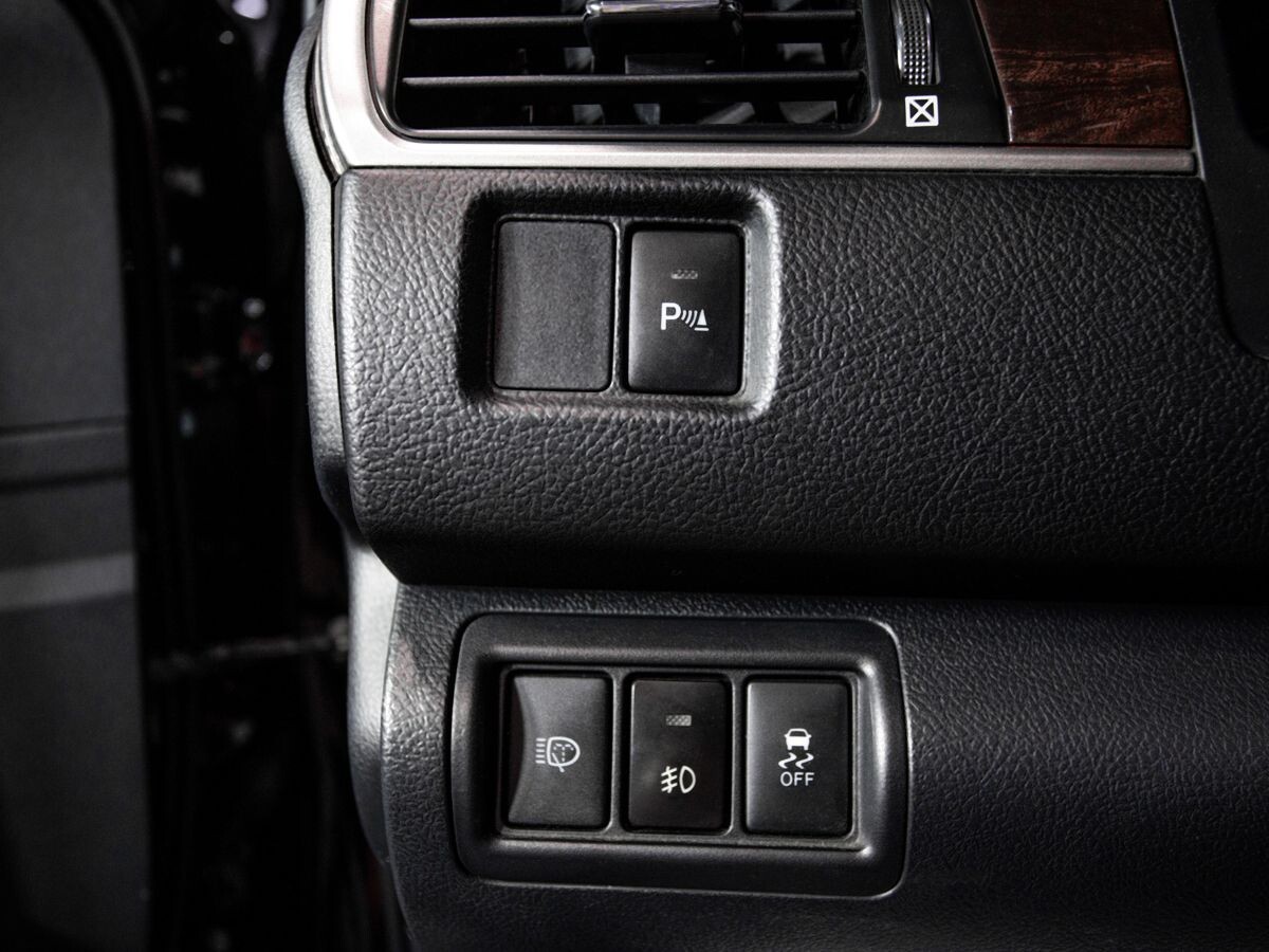 Toyota Camry 2016 - фото автомобиля