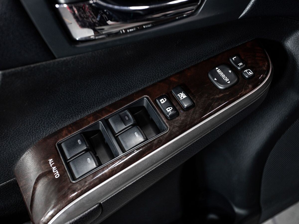 Toyota Camry 2016 - фото автомобиля