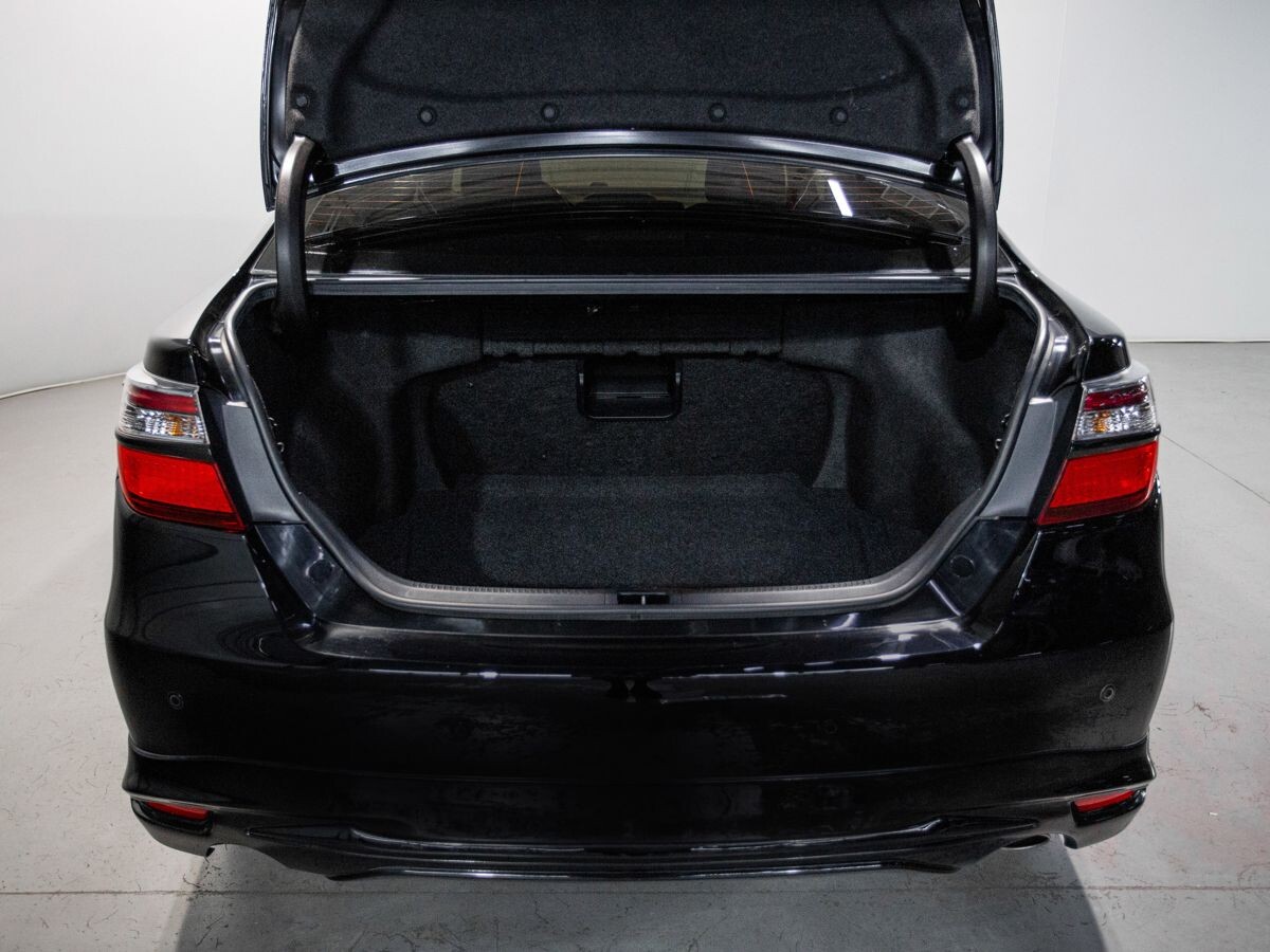 Toyota Camry 2016 - фото автомобиля