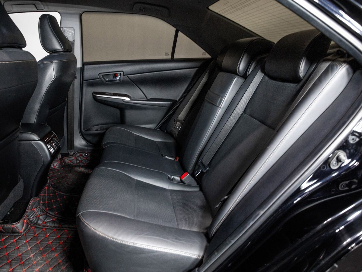 Toyota Camry 2016 - фото автомобиля