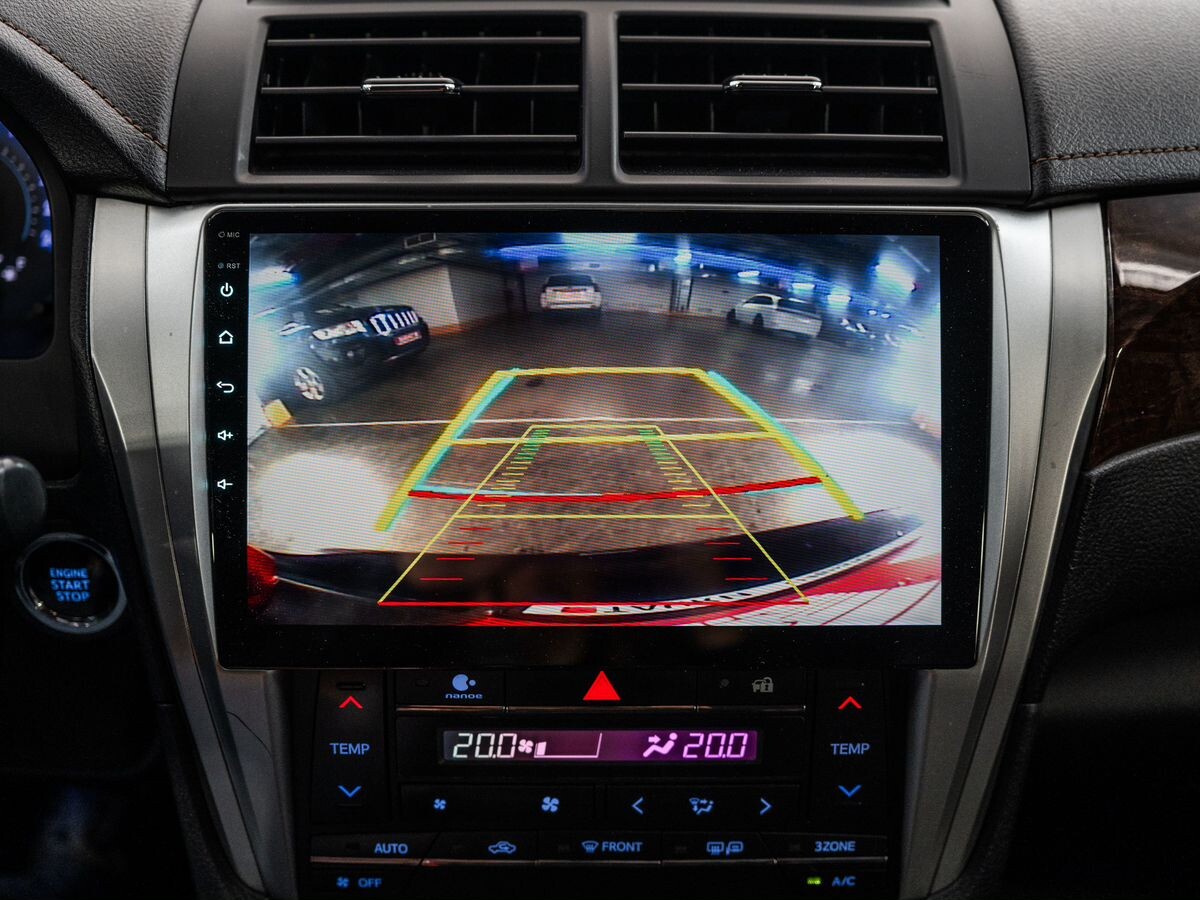 Toyota Camry 2016 - фото автомобиля