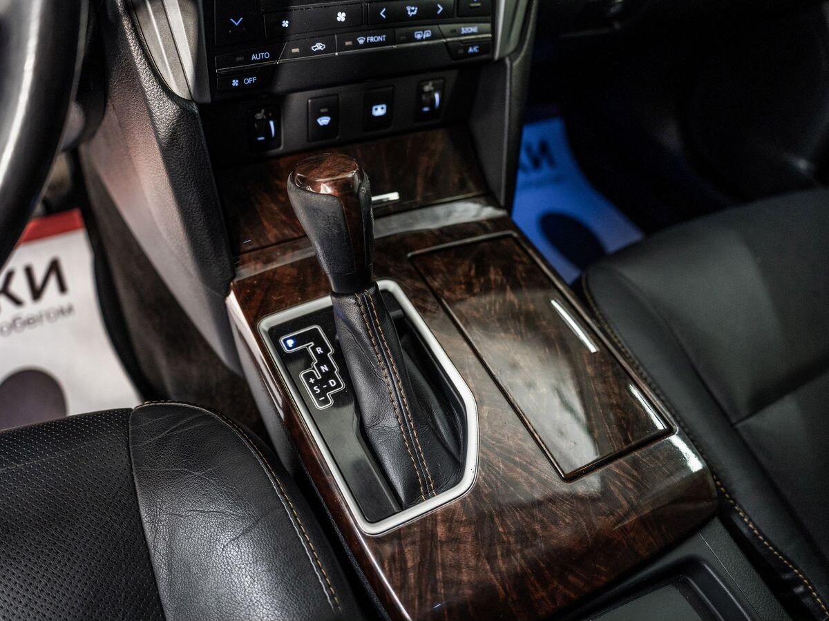 Toyota Camry 2016 - фото автомобиля