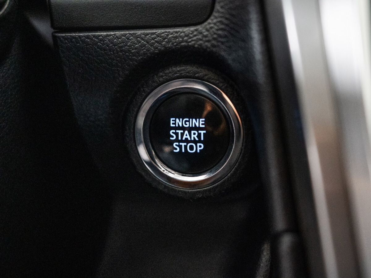 Toyota Camry 2016 - фото автомобиля