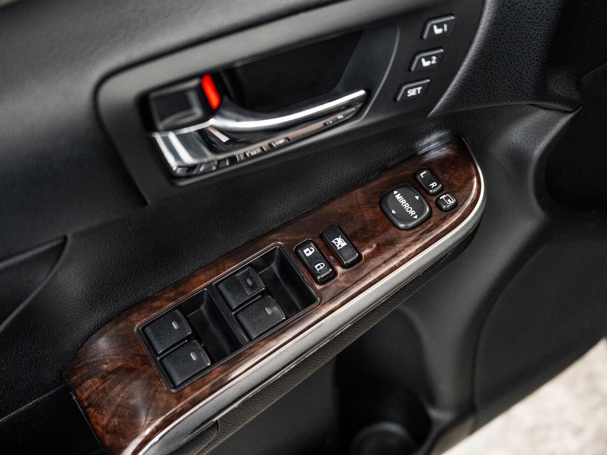 Toyota Camry 2016 - фото автомобиля