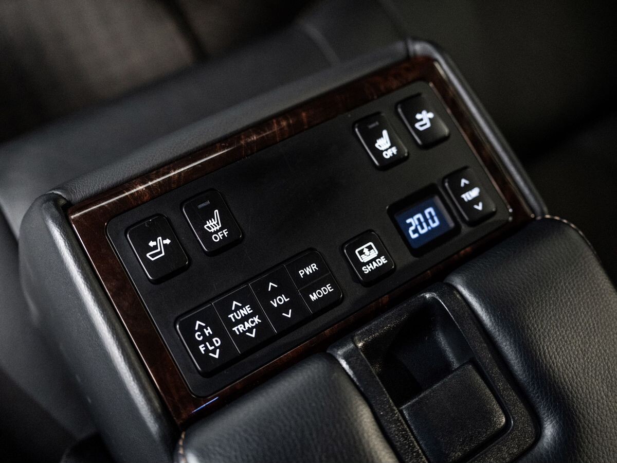 Toyota Camry 2016 - фото автомобиля