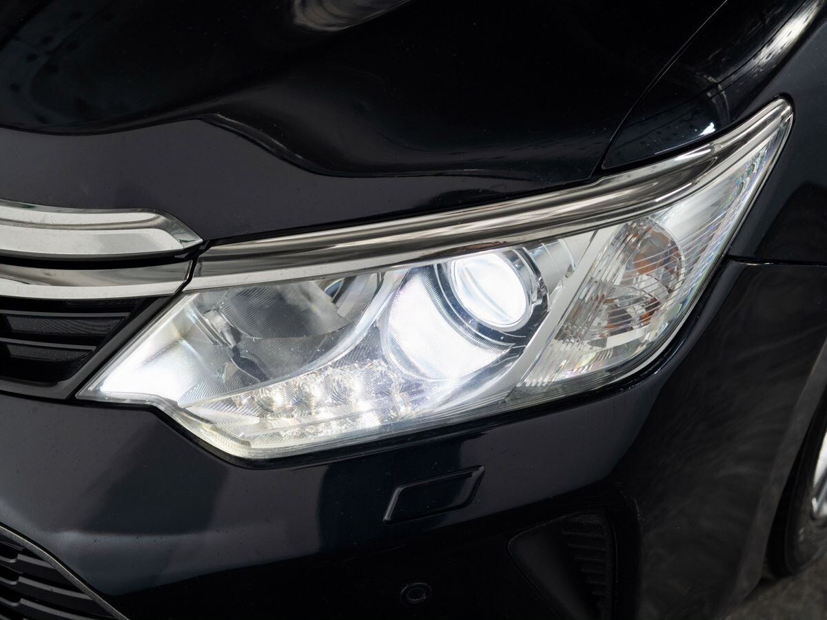 Toyota Camry 2016 - фото автомобиля