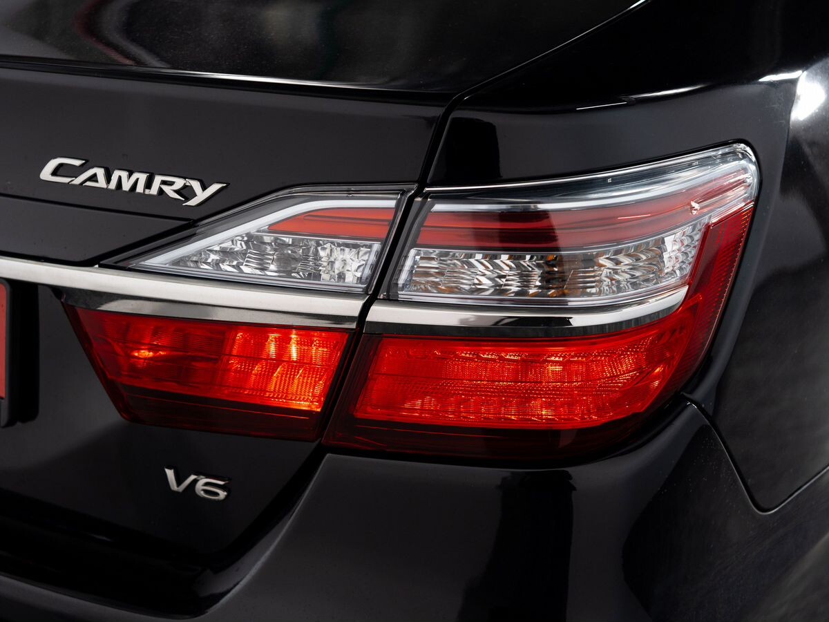 Toyota Camry 2016 - фото автомобиля