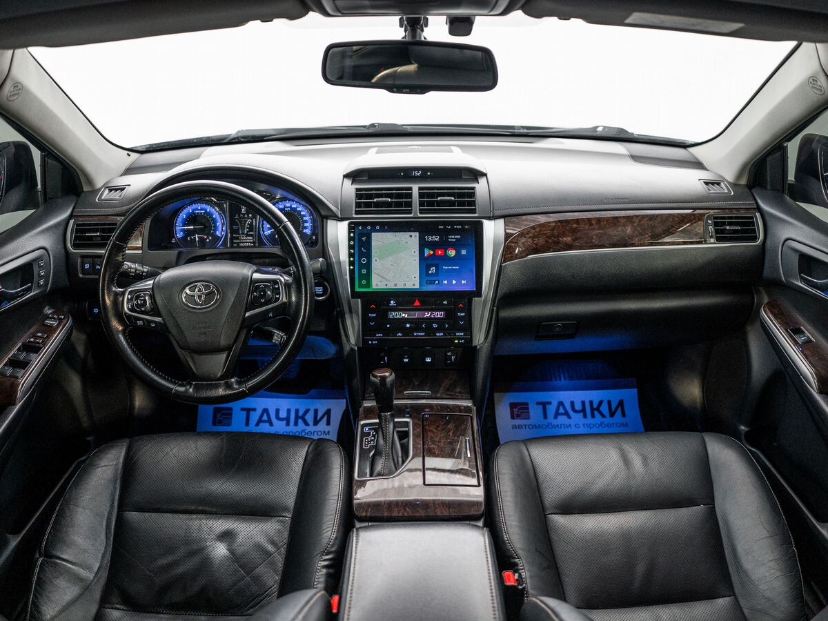 Toyota Camry 2016 - фото автомобиля