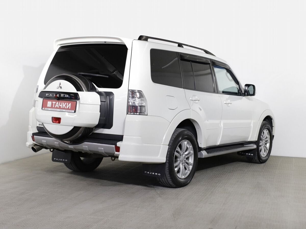 Mitsubishi Pajero 2011 - фото автомобиля