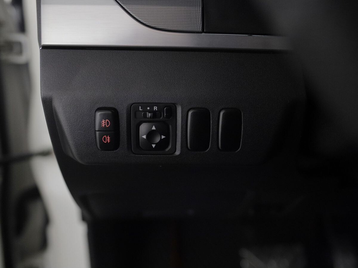 Mitsubishi Pajero 2011 - фото автомобиля