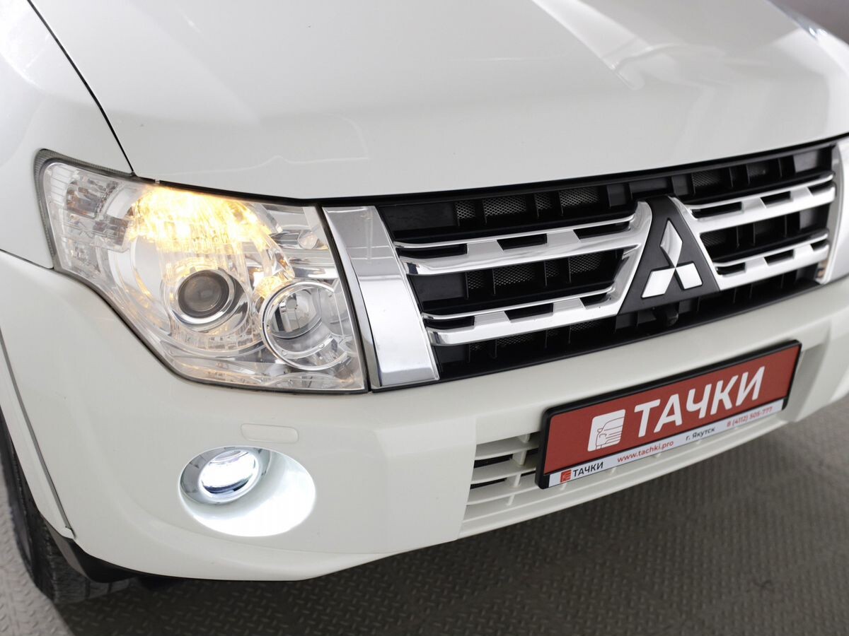 Mitsubishi Pajero 2011 - фото автомобиля