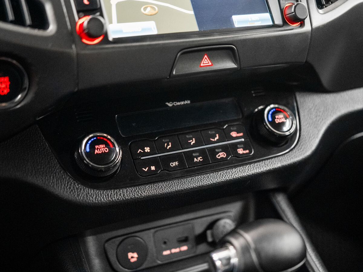 Kia Sportage 2011 - фото автомобиля