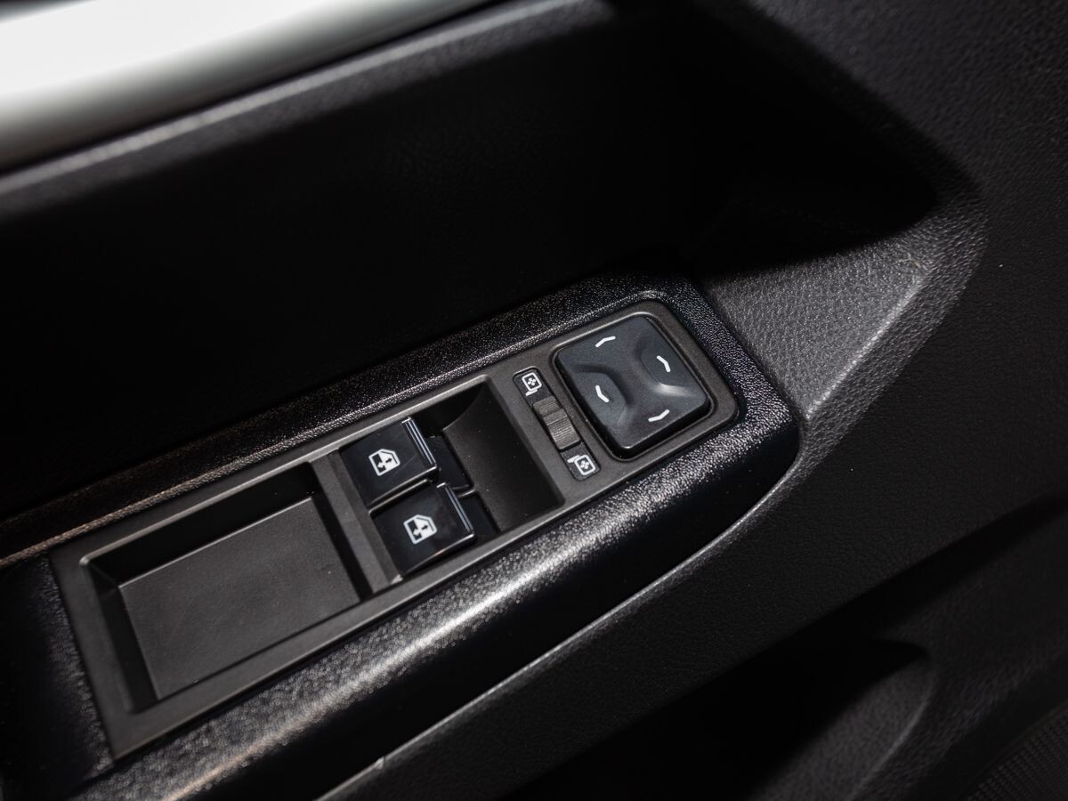 Lada (ВАЗ) Vesta 2018 - фото автомобиля