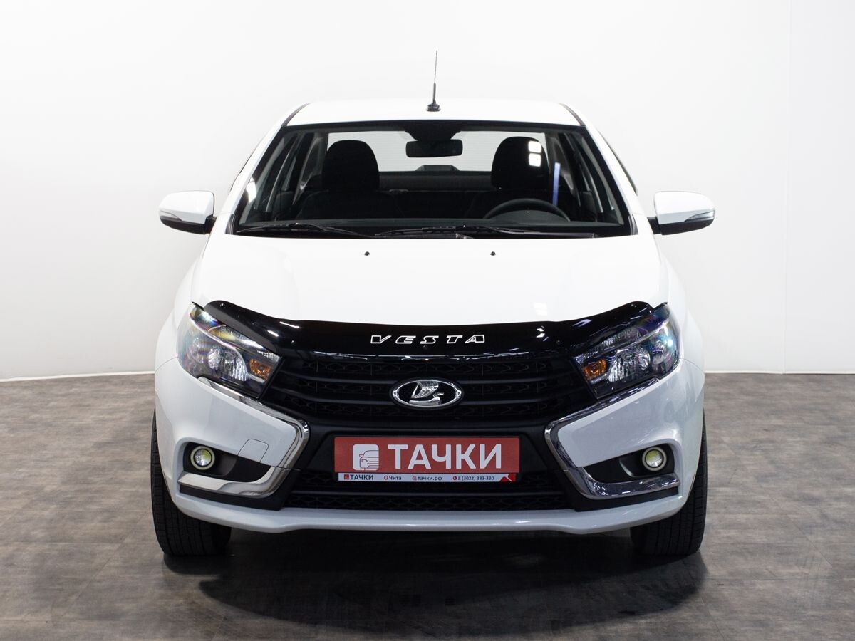 Lada (ВАЗ) Vesta 2018 - фото автомобиля