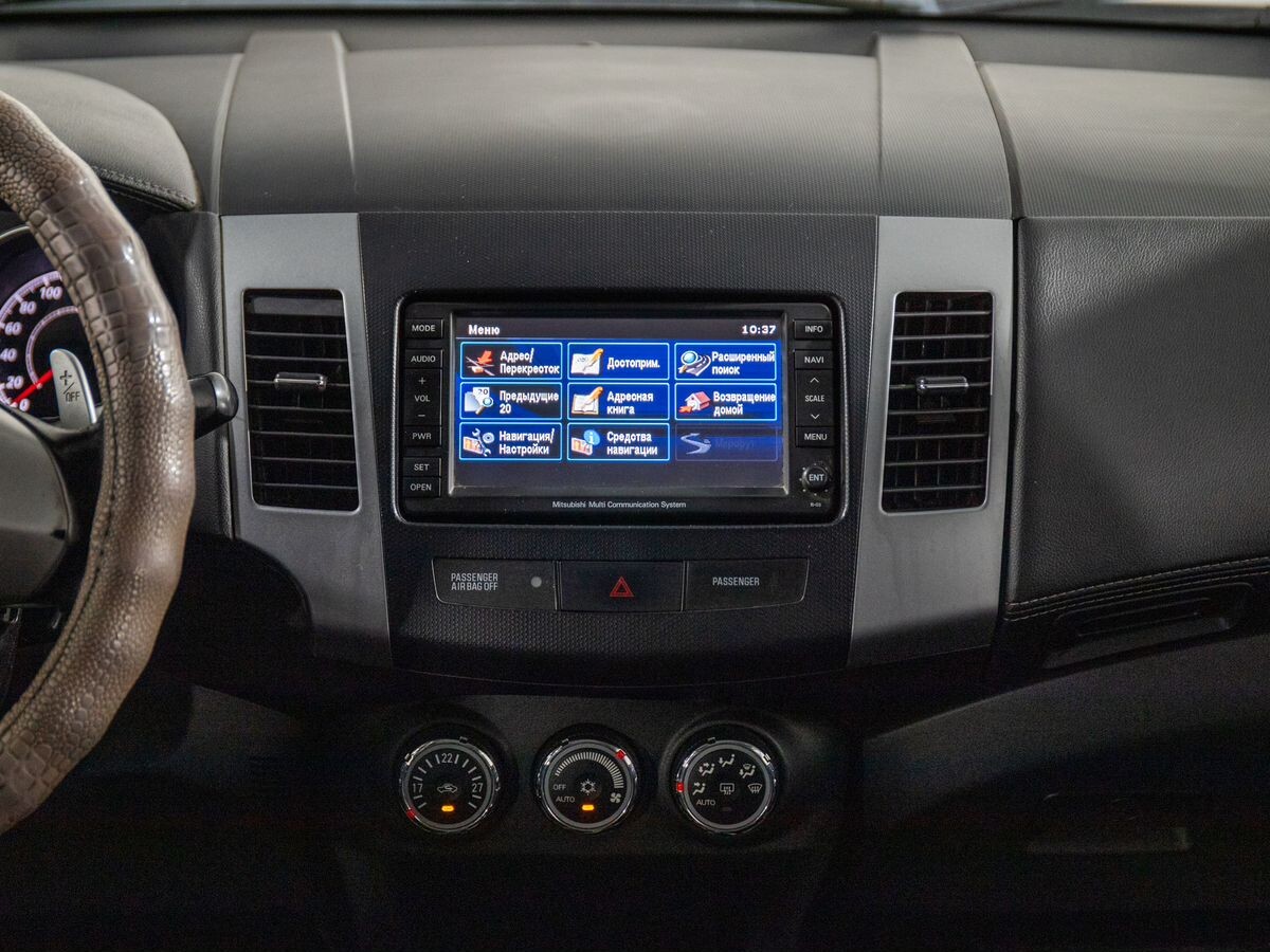 Mitsubishi Outlander 2011 - фото автомобиля