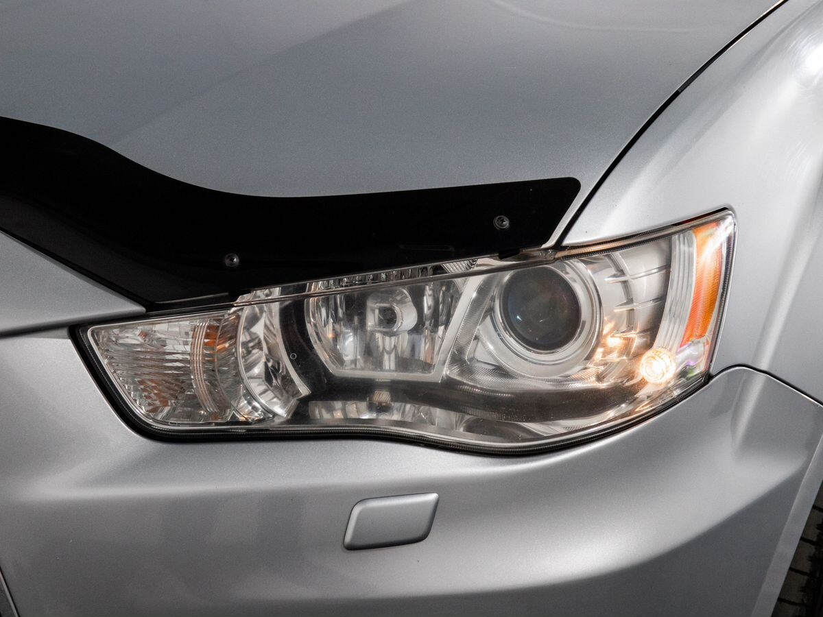 Mitsubishi Outlander 2011 - фото автомобиля