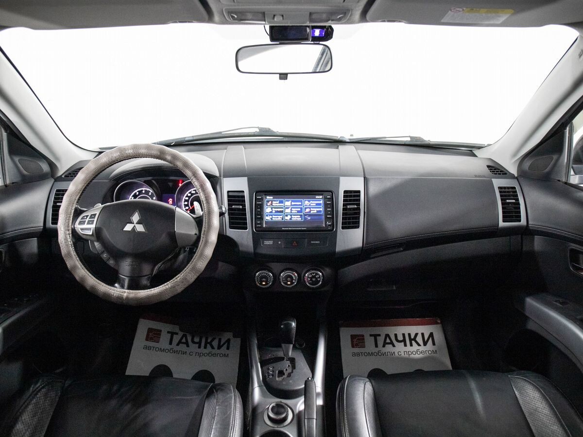 Mitsubishi Outlander 2011 - фото автомобиля