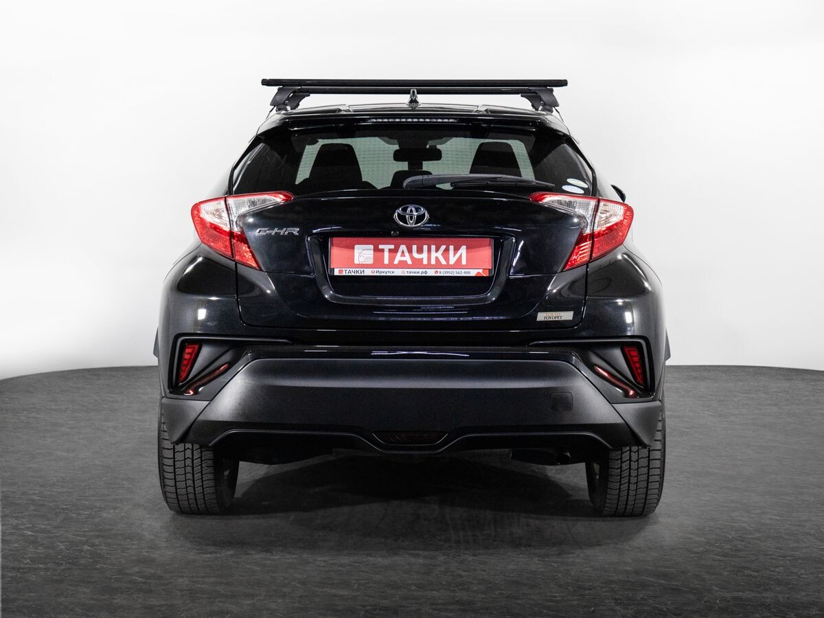 Toyota C-HR 2017 - фото автомобиля