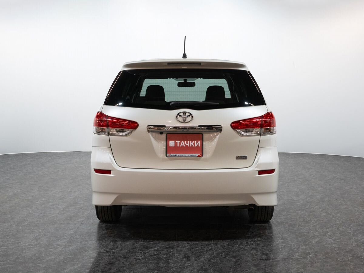Toyota Wish 2011 - фото автомобиля