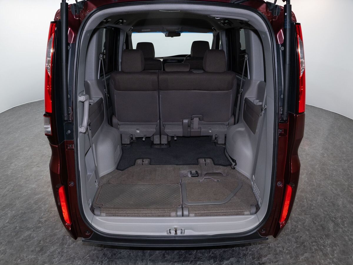 Honda Stepwgn 2017 - фото автомобиля