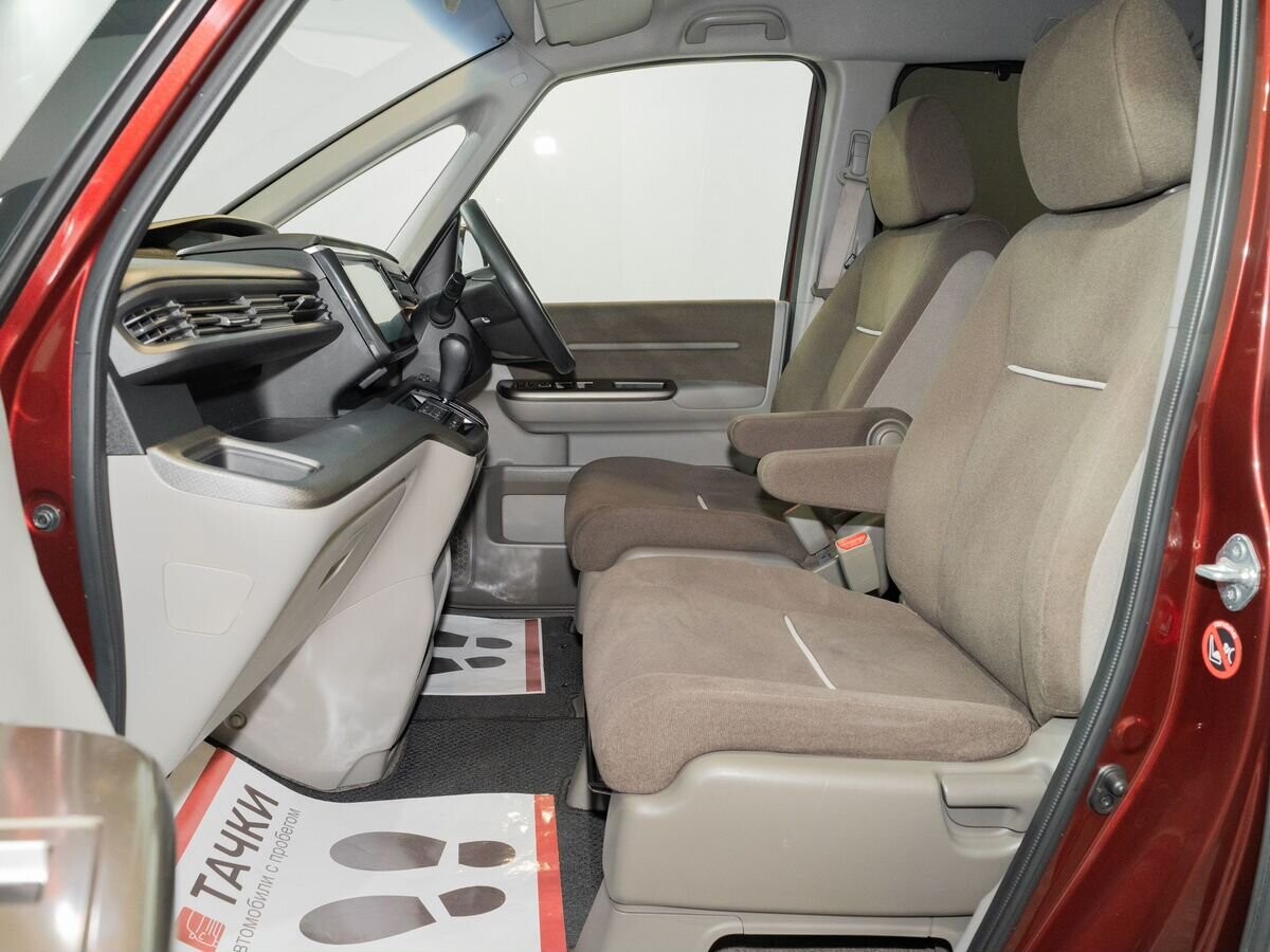 Honda Stepwgn 2017 - фото автомобиля