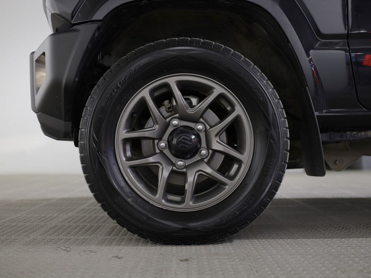 Suzuki Jimny 2020 - фото автомобиля