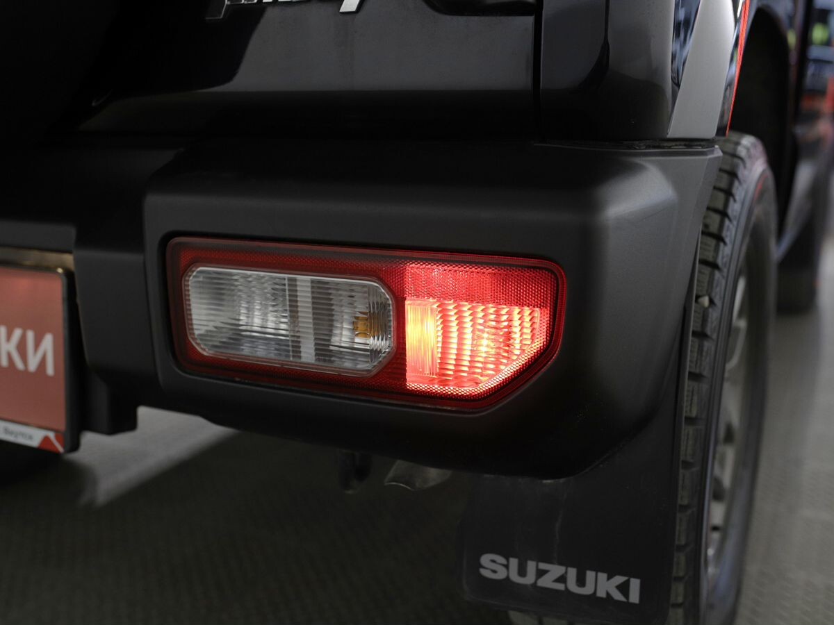 Suzuki Jimny 2020 - фото автомобиля