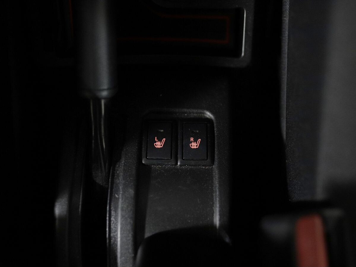 Suzuki Jimny 2020 - фото автомобиля