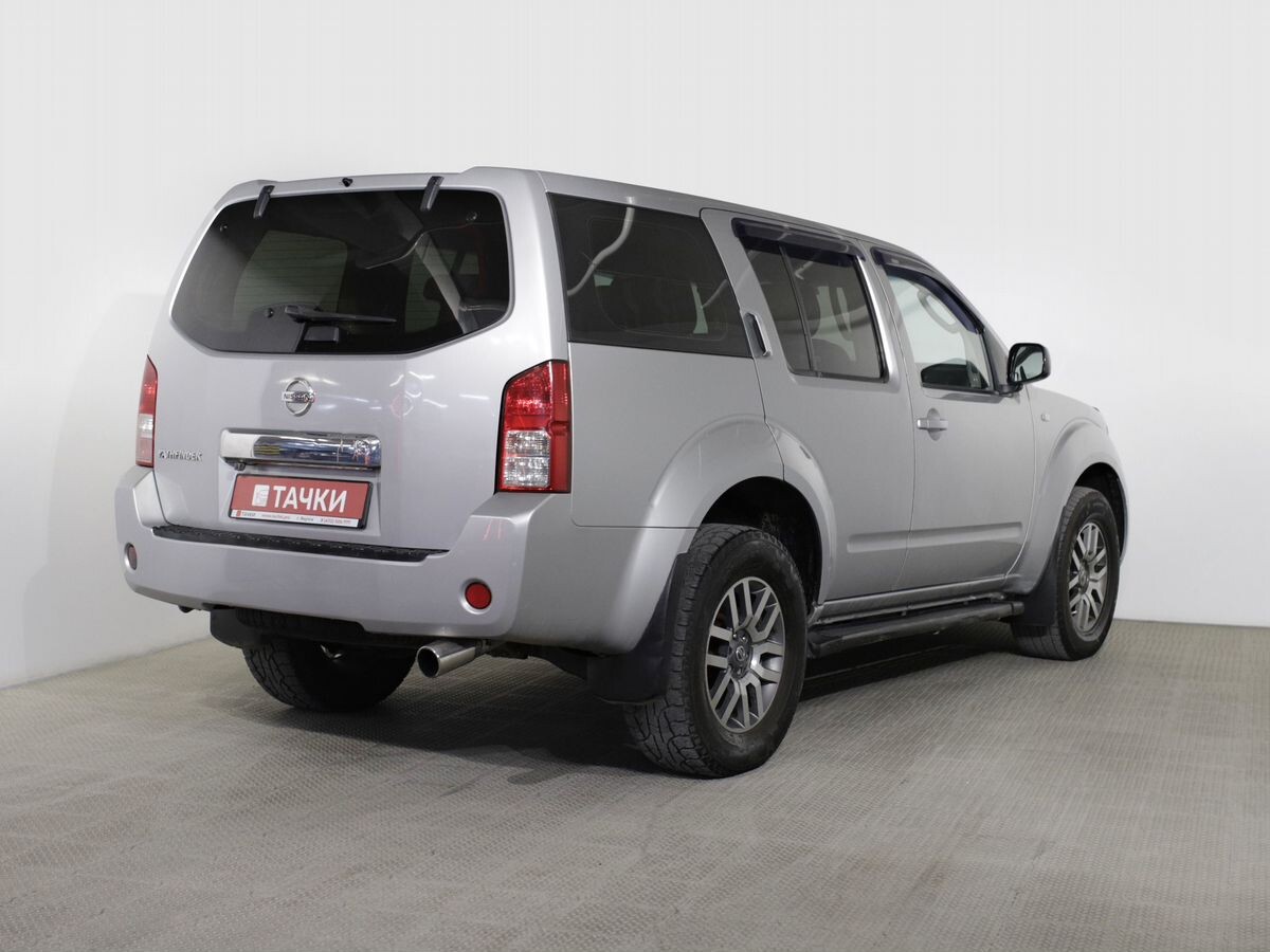 Nissan Pathfinder 2007 - фото автомобиля